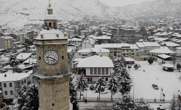 Tokat’ta Yılbaşı Gecesi: Lapa Lapa Kar Yağışı Bekleniyor