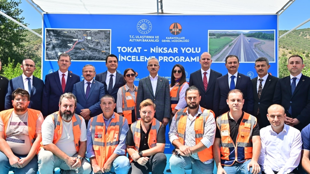 ULAŞTIRMA VE ALTYAPI BAKANI URALOĞLU: “TOKAT-NİKSAR YOLUNDA YÜZDE 75’İN ÜZERİNDE İLERLEME SAĞLADIK”